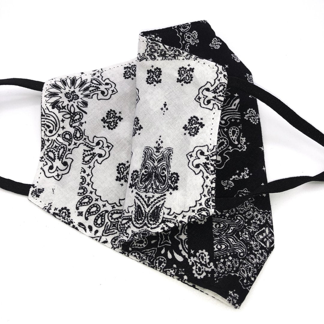Skinny Reversible Black and White Bandana Print Face Covering