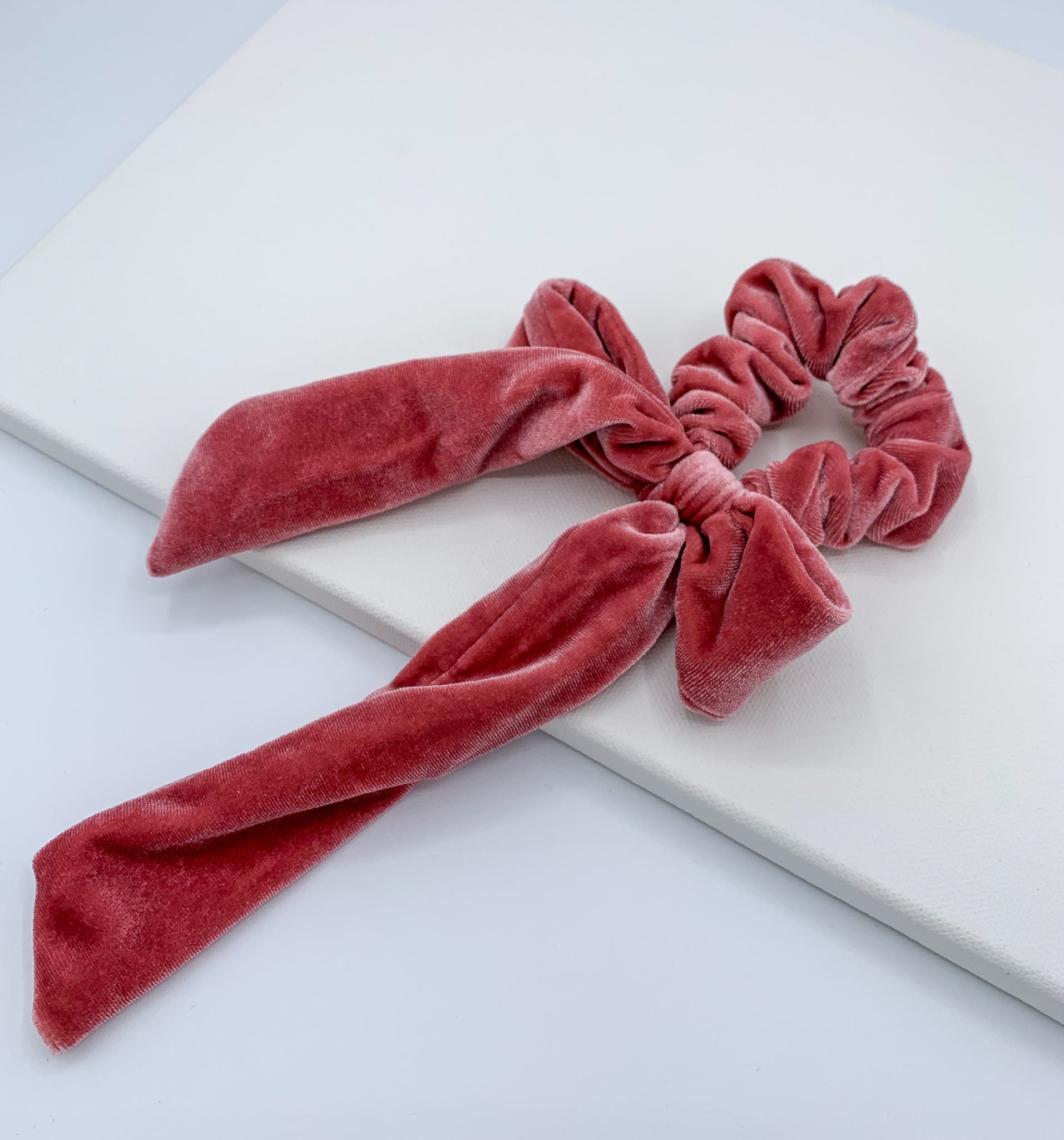 Crushed Velvet Long Tail Scrunchie - Pink
