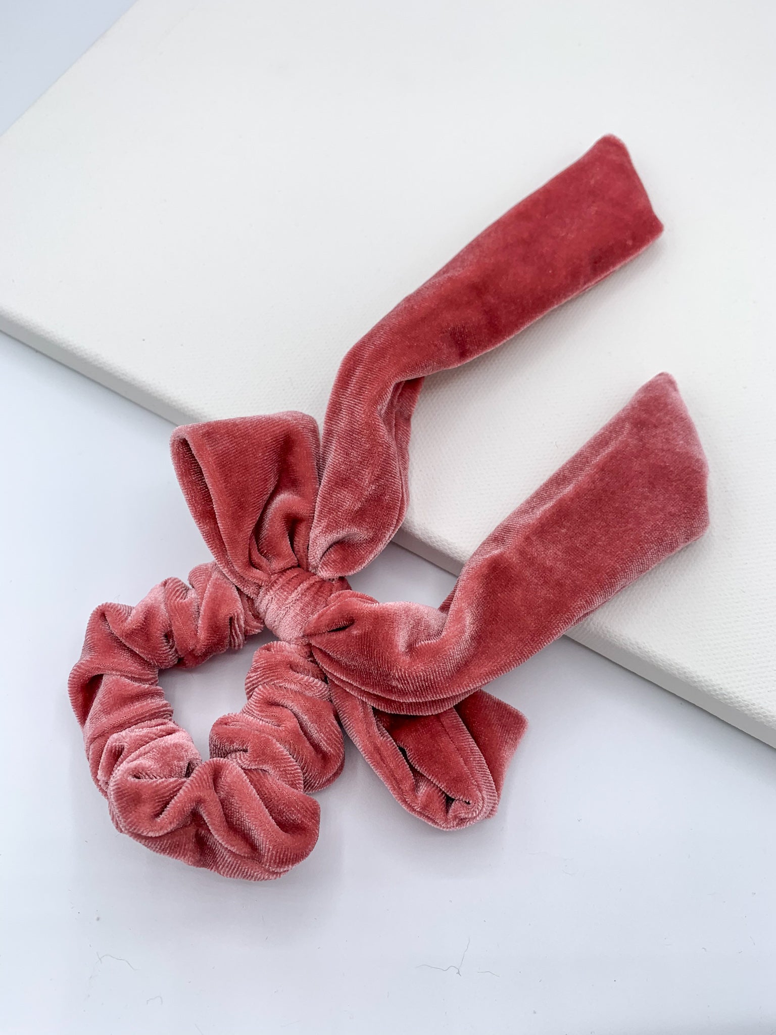 Crushed Velvet Long Tail Scrunchie - Pink